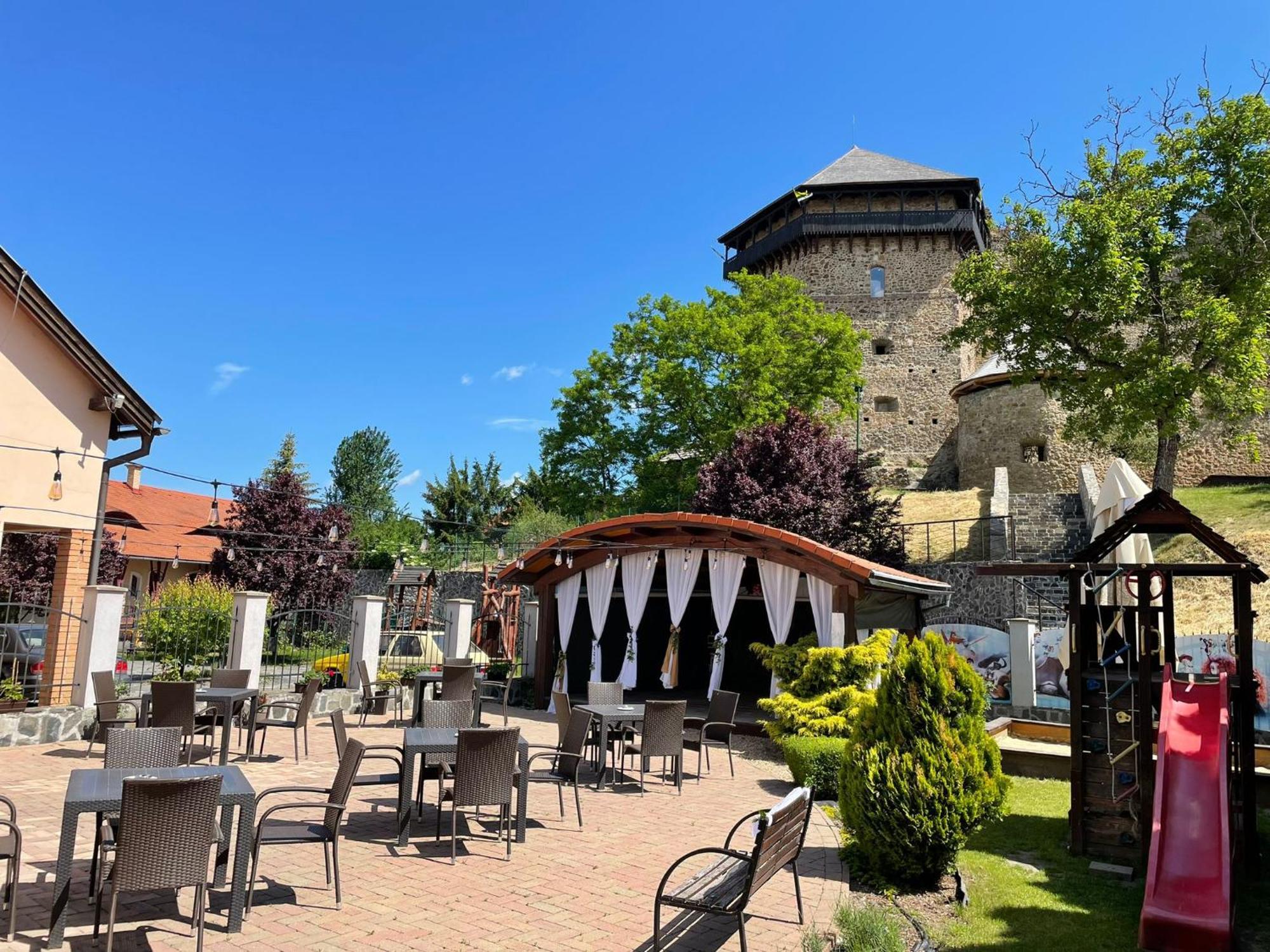 Penzion Bebek Filakovo Екстер'єр фото